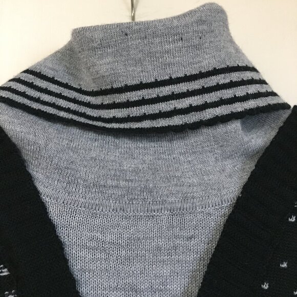 Vintage Striped Wool Blend Empress Waist Y2K Vibe Turtleneck Sweater - Picture 6 of 11